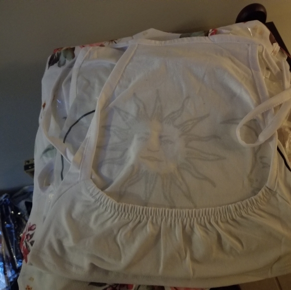 BOGO 1\2 OFF | Sun 🌞 & 🌜Moon Halter Crop Top - Picture 7 of 7